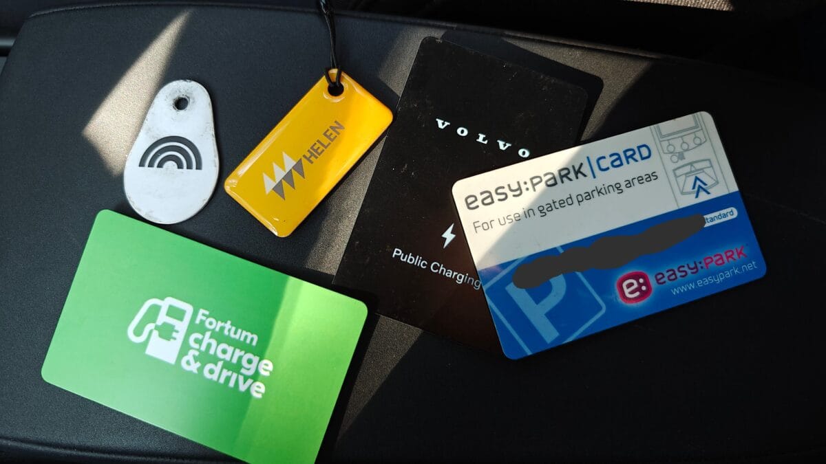 Autoilijan digisovellukset